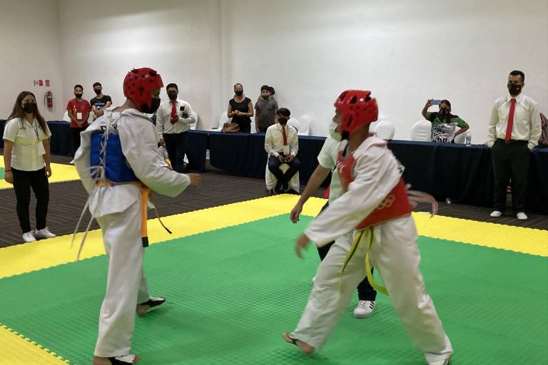 Celebran Regional MDK en Mazatlán