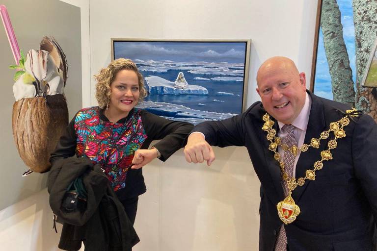 Seleccionan a la sinaloense Miriam Molina Salces en la Bienal de Londres