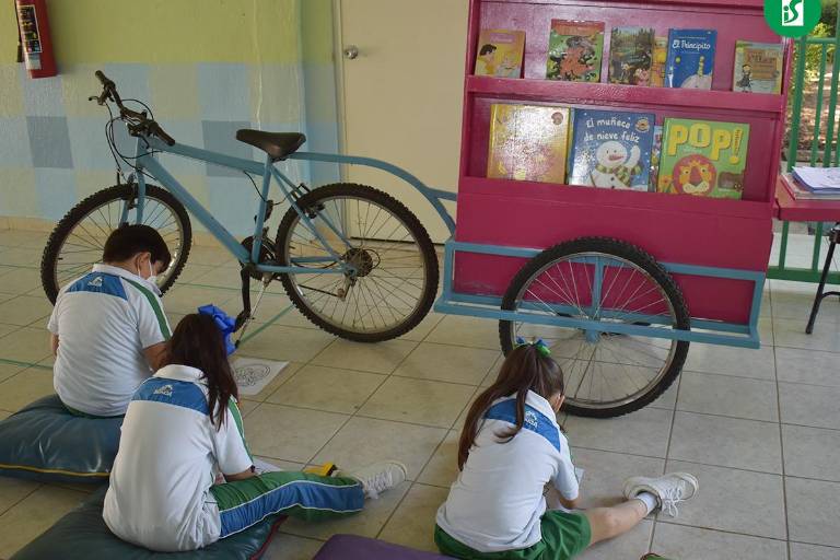 Abren la puerta mágica a la literatura en el Instituto Senda