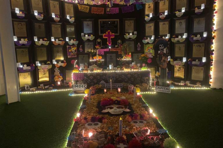 Imdec presenta Altar de Muertos de los Inmortales del Salón de la Fama de Culiacán