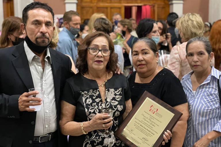 Angélica Martín de Madero recibió el Galardón Empresarial 2020-2021