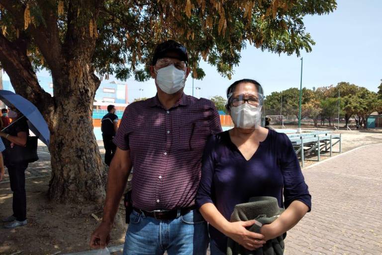 ‘La vacuna nos da esperanza’, dice Fanny, quien ha pasado la pandemia recluida en casa