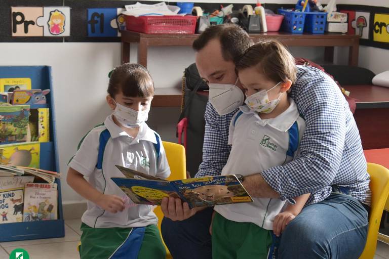 Abren la puerta mágica a la literatura en el Instituto Senda