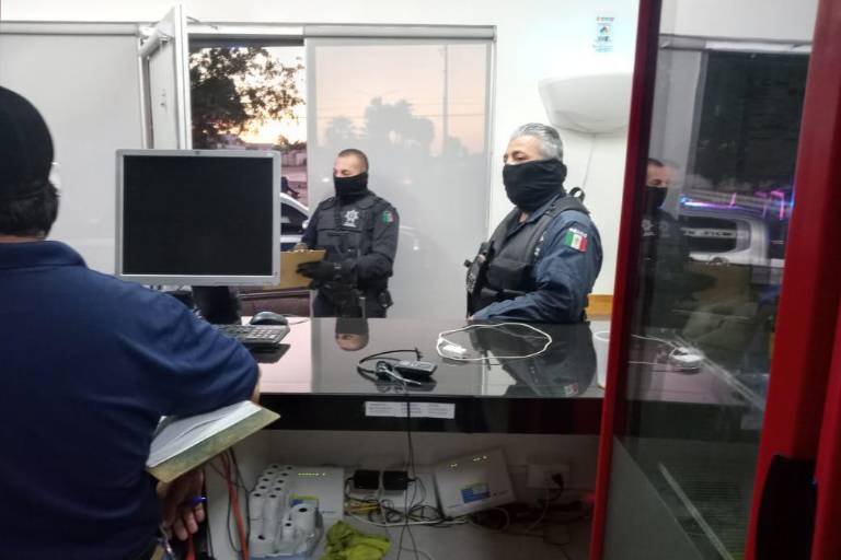 Restaurante de sushi viola sellos de suspensión de la Coepriss; usan la fuerza pública para cerrarlo de nuevo