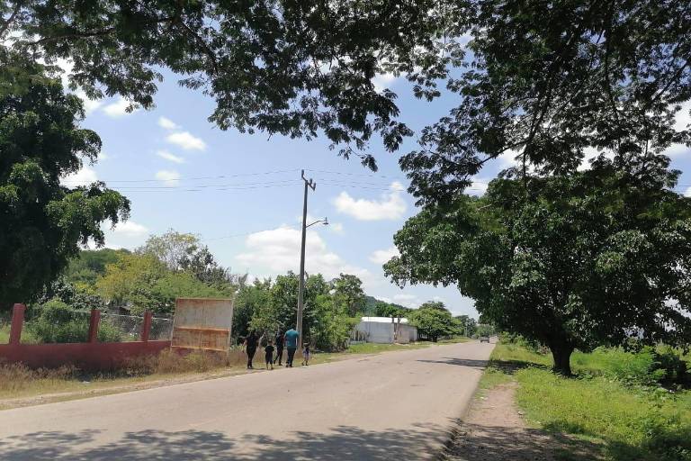 Sin manifestaciones camino a Santa María en la visita de AMLO