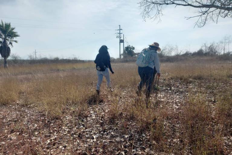 Rastreadoras buscan sin éxito a desaparecidos, en Escuinapa; persistirán en el municipio dos días más