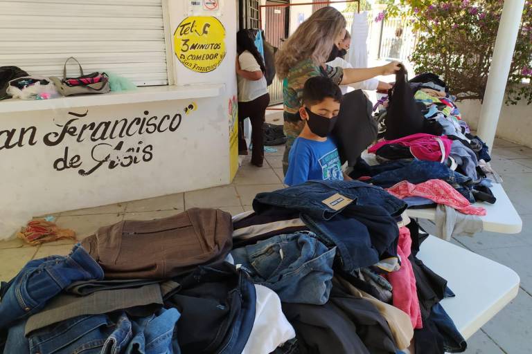 Por pandemia, disminuye hasta 50% de paso de migrantes por la ruta del Pacífico: Fray Martín García