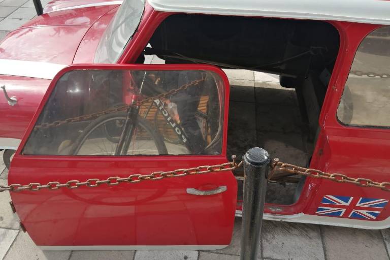 Puerta de auto en Callejón Liverpool no fue robada: Alcalde