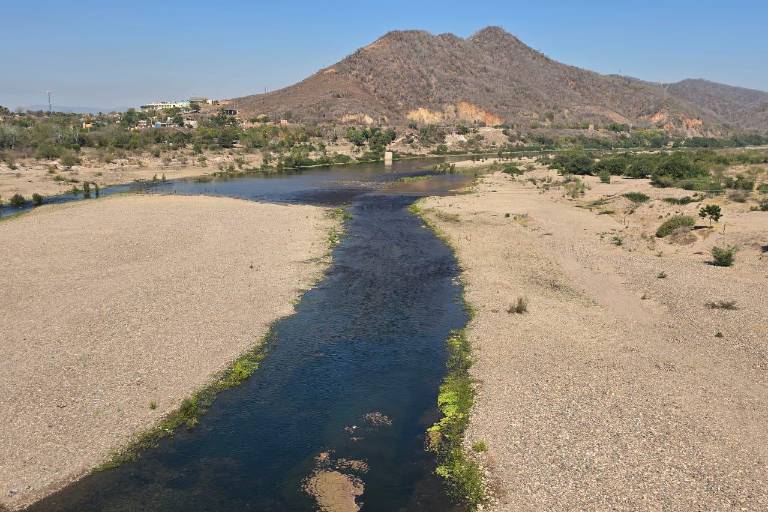 El desfogue de la presa Santa María beneficia a comunidades junto al río Baluarte: Jumapars