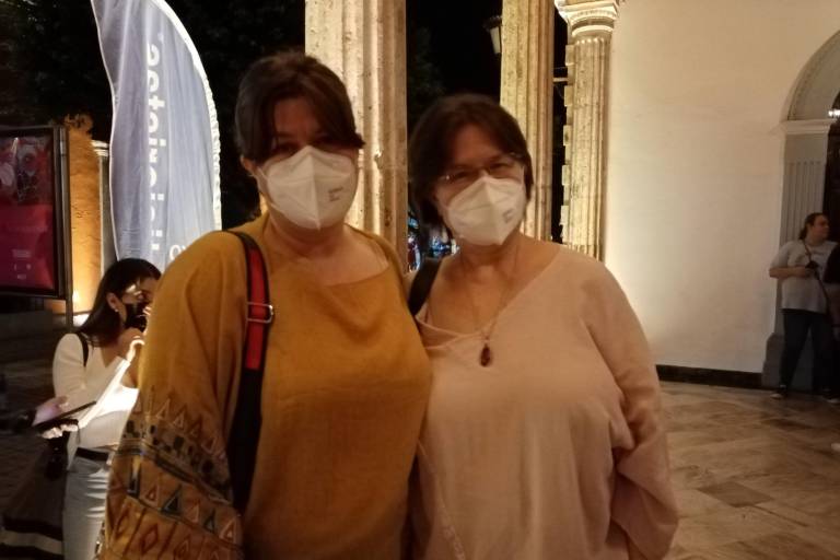 Disfrutan de la puesta en escena D’Mente, con el actor Ari Telch