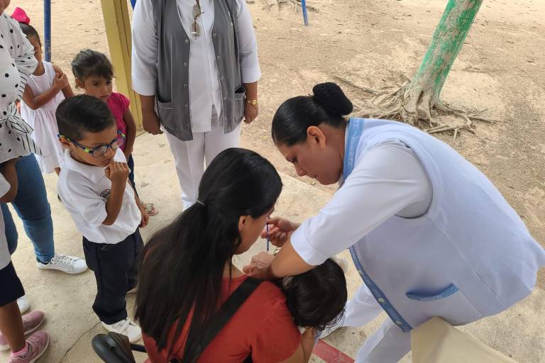 Inicia fase intensiva de vacunación en Escuinapa