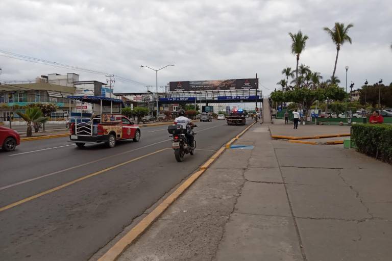 Multa Tránsito por estacionarse alrededor del IMSS nuevo, en Mazatlán