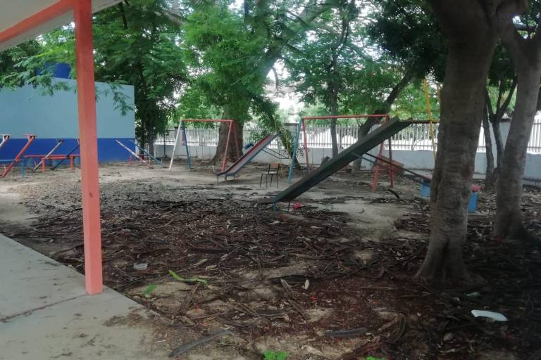 Poco avance en limpieza de escuelas en el Centro de Culiacán
