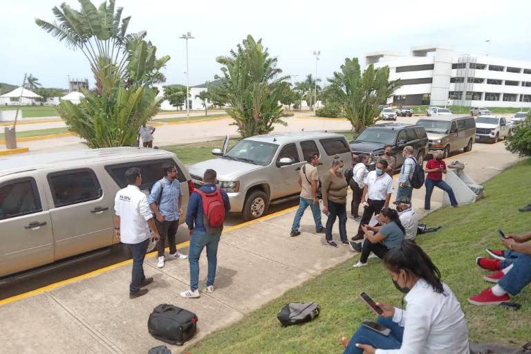 Se reúnen en Mazatlán el Embajador Ken Salazar y el Gobernador Rubén Rocha Moya