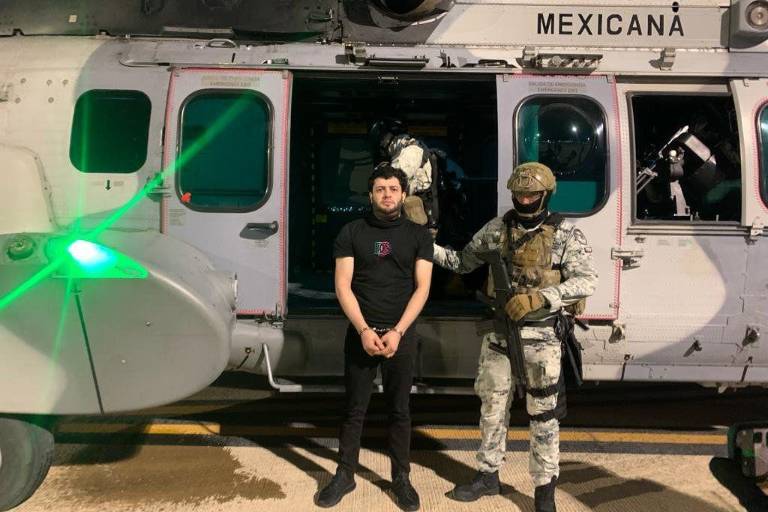 Ingresan al sinaloense ‘El Nini’ en la FEMDO de la FGR, en la Ciudad de México