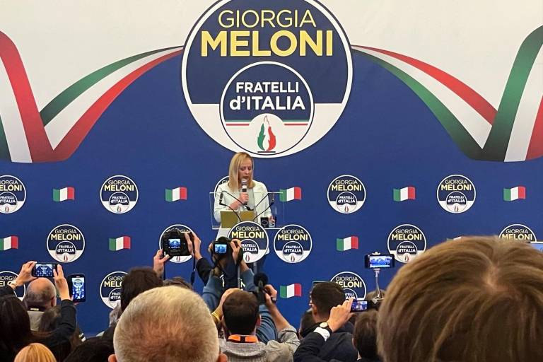 Giorgia Meloni encabeza la llegada de los conservadores al poder en Italia