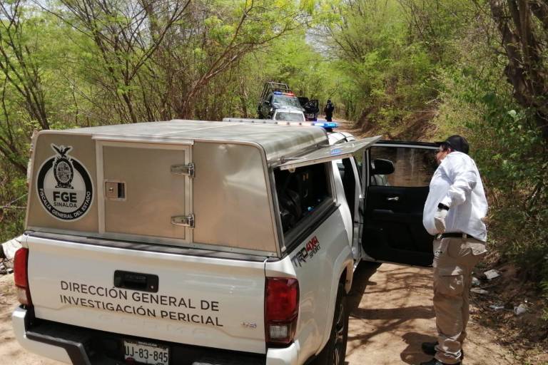 Hombre cae en retroexcavadora a barranco en Tepuche y pierde la vida
