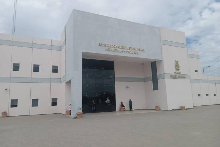 Vinculan a proceso a conductor de vehículo de aplicación por feminicidio de Karem de Jesús