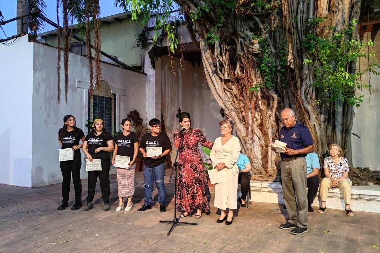 Inauguran exposición inspirada en ‘Monet’ en la Galería Antonio López Sáenz