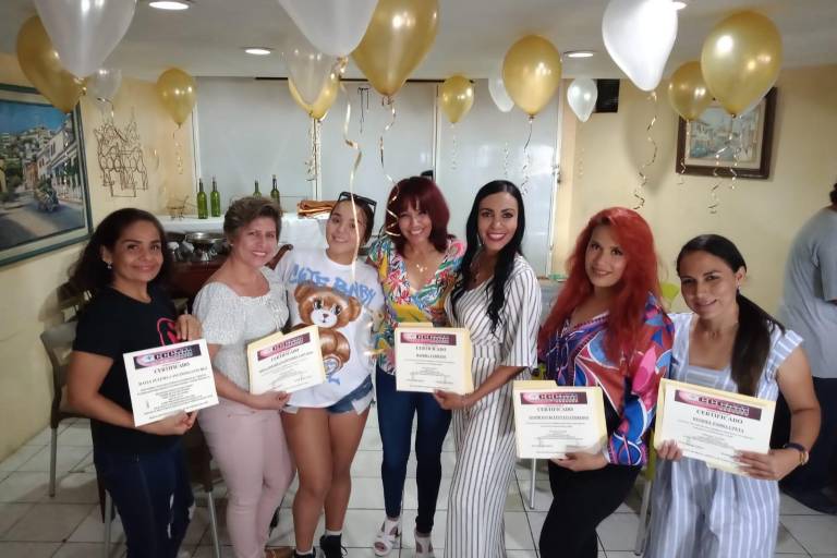 Cumplen instructoras de fitness en Mazatlán con certificación