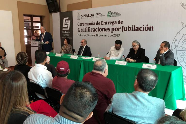 Reciben gratificaciones 69 jubilados de Cobaes; se erogaron más de $28 millones en bonos