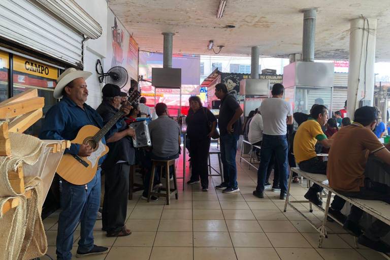 El ‘Mercadito de la Juárez’ en Culiacán permanece de pie pese al Covid y todas sus olas