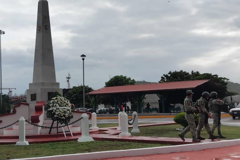 Por el clima cancelan en Mazatlán ceremonia por el aniversario de los Niños Héroes