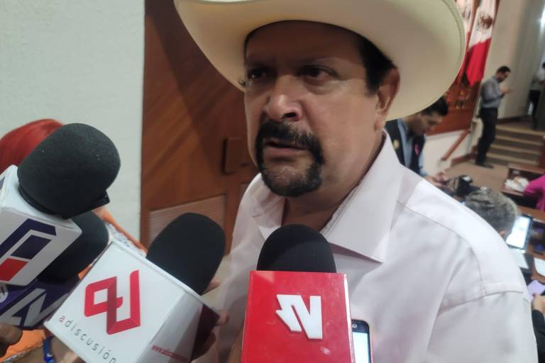 Rechazan Feliciano Castro y Serapio Vargas acusación por gastos indebidos