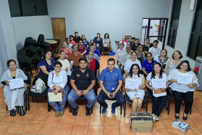 Capacitan a mediadores de lectura del sur del estado