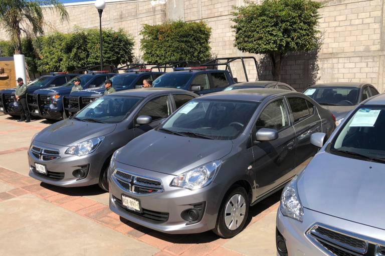 Fiscalía de Sinaloa adquiere 25 carros y 10 patrullas para el área de investigación