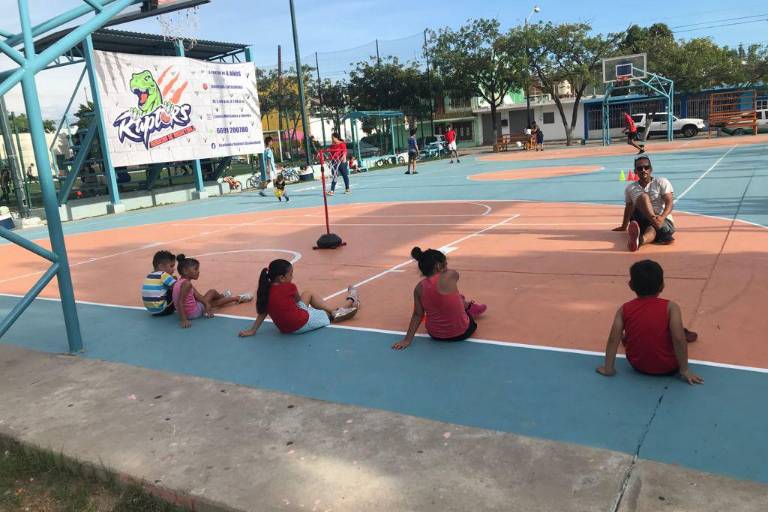 Inicia en Mazatlán proyecto para promover entre los pequeños el gusto por el basquetbol