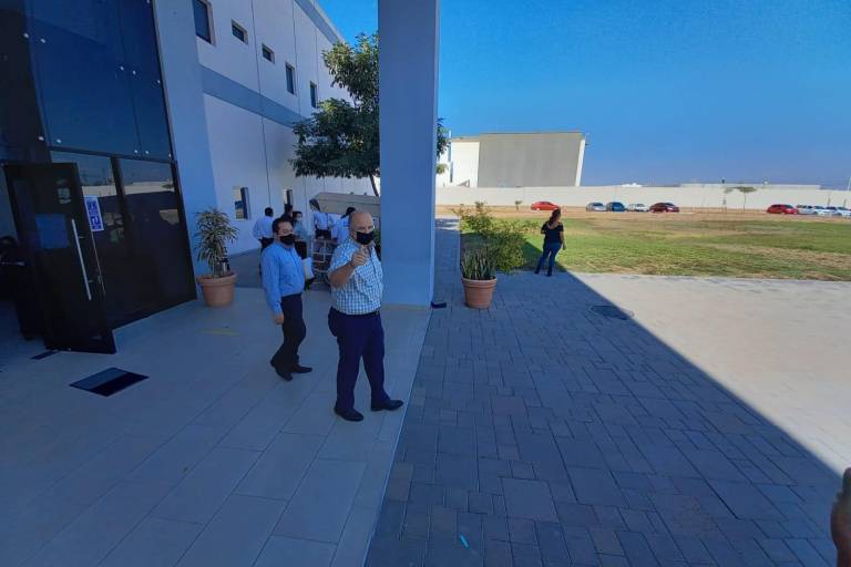 Ex funcionarios de Finanzas se declaran culpables de desviar $263 millones y solo pagarán $2 millones para reparar el daño