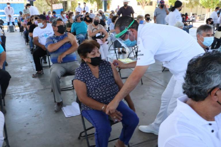 Solo el 1.6% de los pacientes hospitalizados en Sinaloa por Covid-19 cuenta con el esquema completo de vacunación