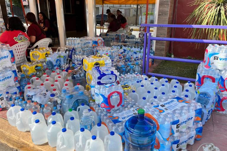 Recibe DIF Rosario poco más de 8 mil litros de agua por el Aquatón 2024