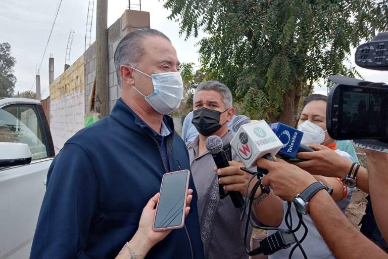 Quirino solicitó vacunas contra el Covid-19 para adultos mayores de Culiacán y Mazatlán, pero el Gobierno Federal tiene otros planes