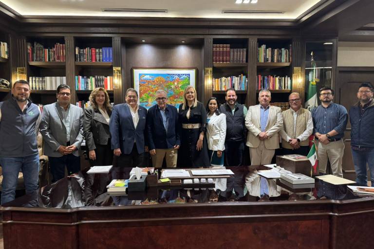 Promete Rocha apoyos a empresarios de Sinaloa para el pago de obligaciones fiscales y créditos