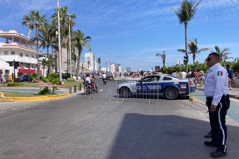 Cierran a la circulación vehicular el malecón por el desfile de la Semana de la Moto en Mazatlán