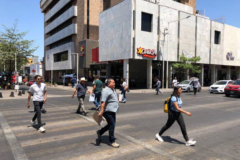 Urgen a extremar precauciones ante ola de calor en Sinaloa