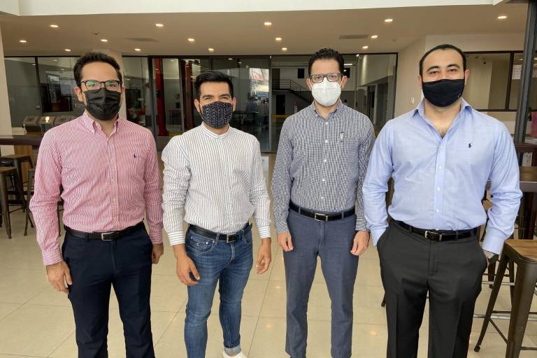 Dedica apertura de Nissan Congreso a don Jorge Del Rincón