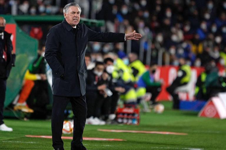 Carlo Ancelotti, técnico del Real Madrid, da positivo a Covid-19