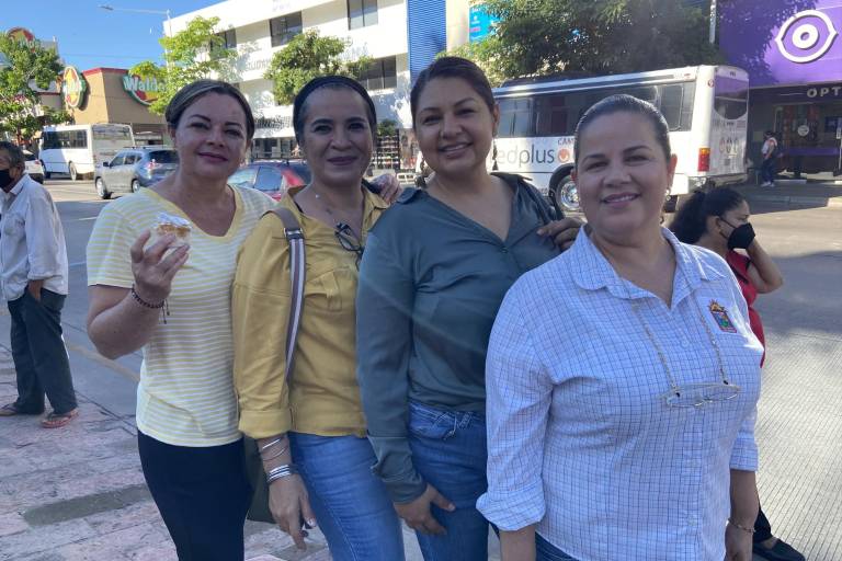 Celebran ciudadanos el 491 aniversario de la fundación de Culiacán con misa y pastel