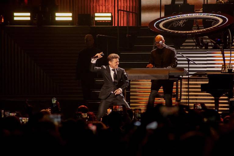 Brilla ‘El Sol’ en su regreso a la Ciudad de México