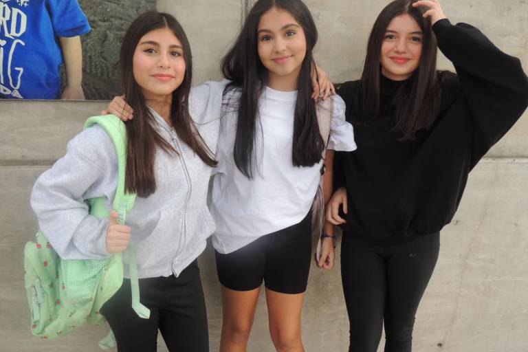 Disfrutan estudiantes del Instituto Senda un feliz regreso a clases