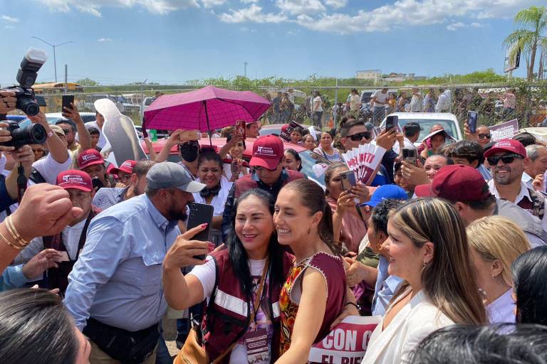 Llega Claudia Sheinbaum junto a Rocha Moya a reunión en Culiacán