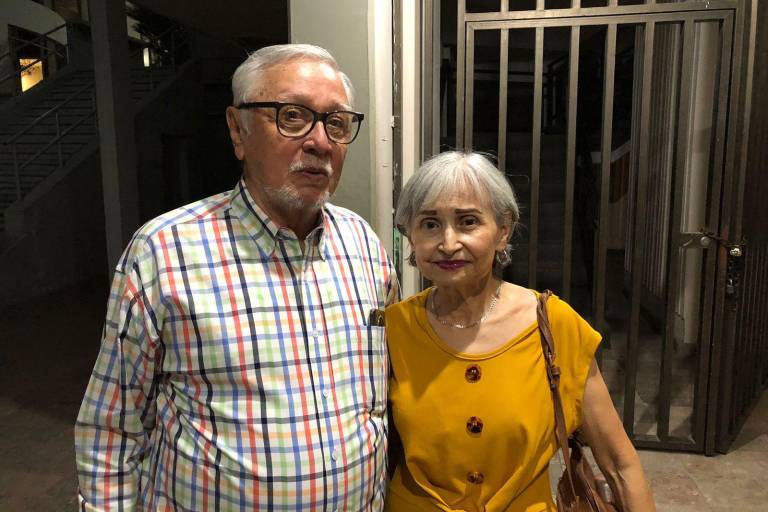 ‘Vuelan’ los negros pájaros del adiós en el Teatro Socorro Astol