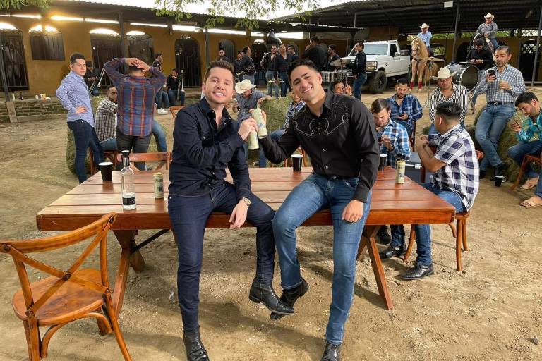 Banda La Adictiva graba en Mazatlán video de ‘Ya solo eres mi ex’,