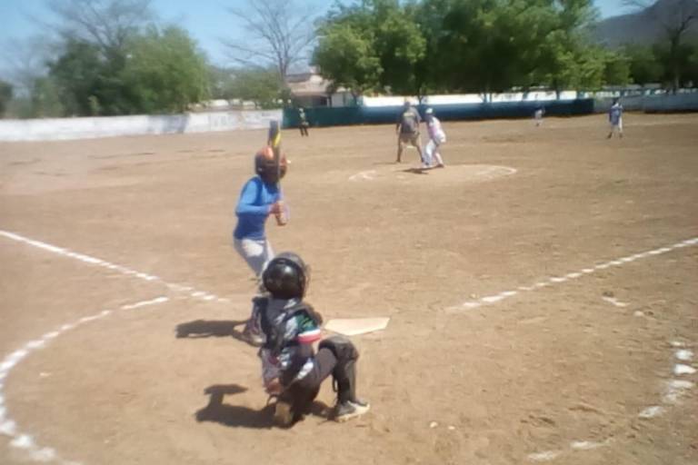 El Rosario doblega a La Pedregosa en la Liga Pelikanos