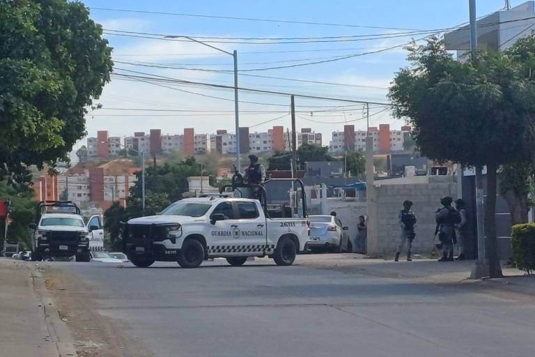 Libera Guardia Nacional y Ejército a tres personas cautivas con operativo en la López Mateos