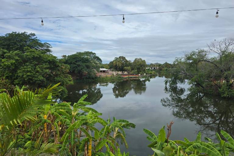 Trabajan para desfogar lagunas en la cabecera municipal de Rosario