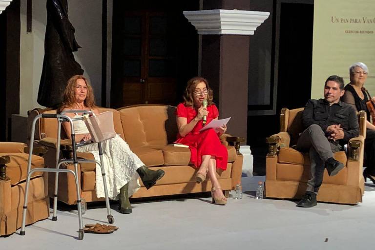 Emprenden su vuelo los cuentos de Irene Montijo